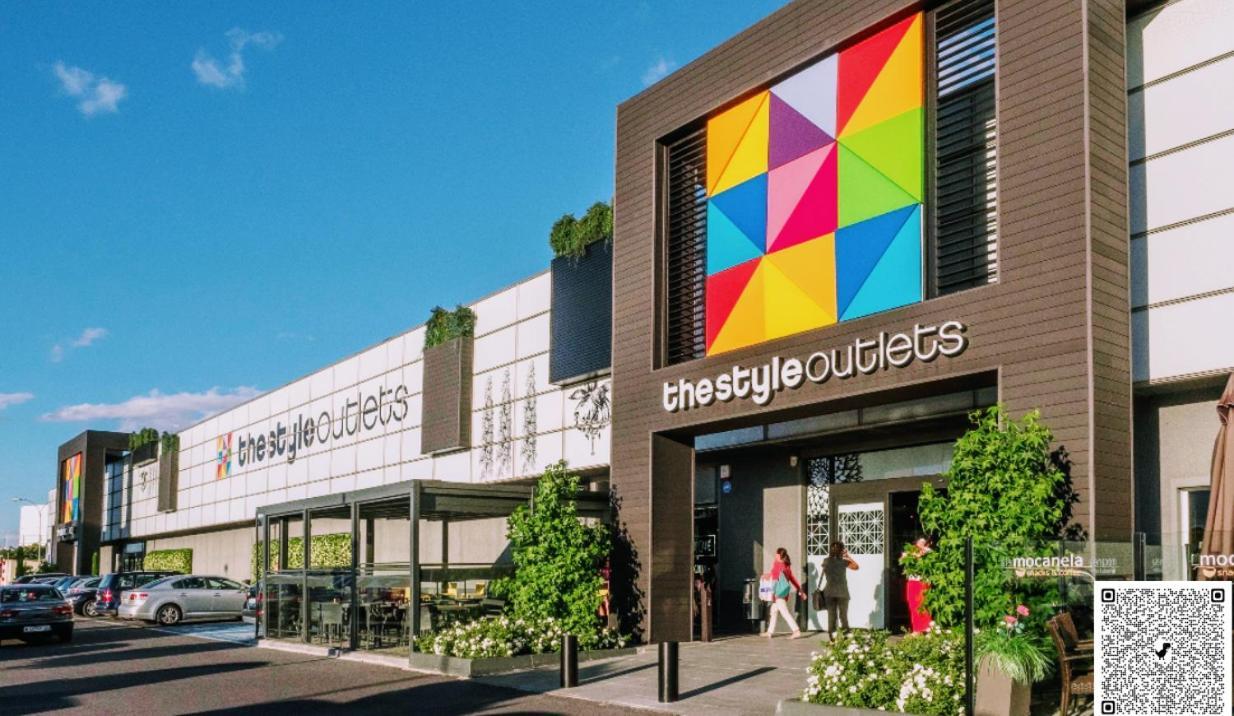 Apartamento Plaza Espana Las Rozas エクステリア 写真