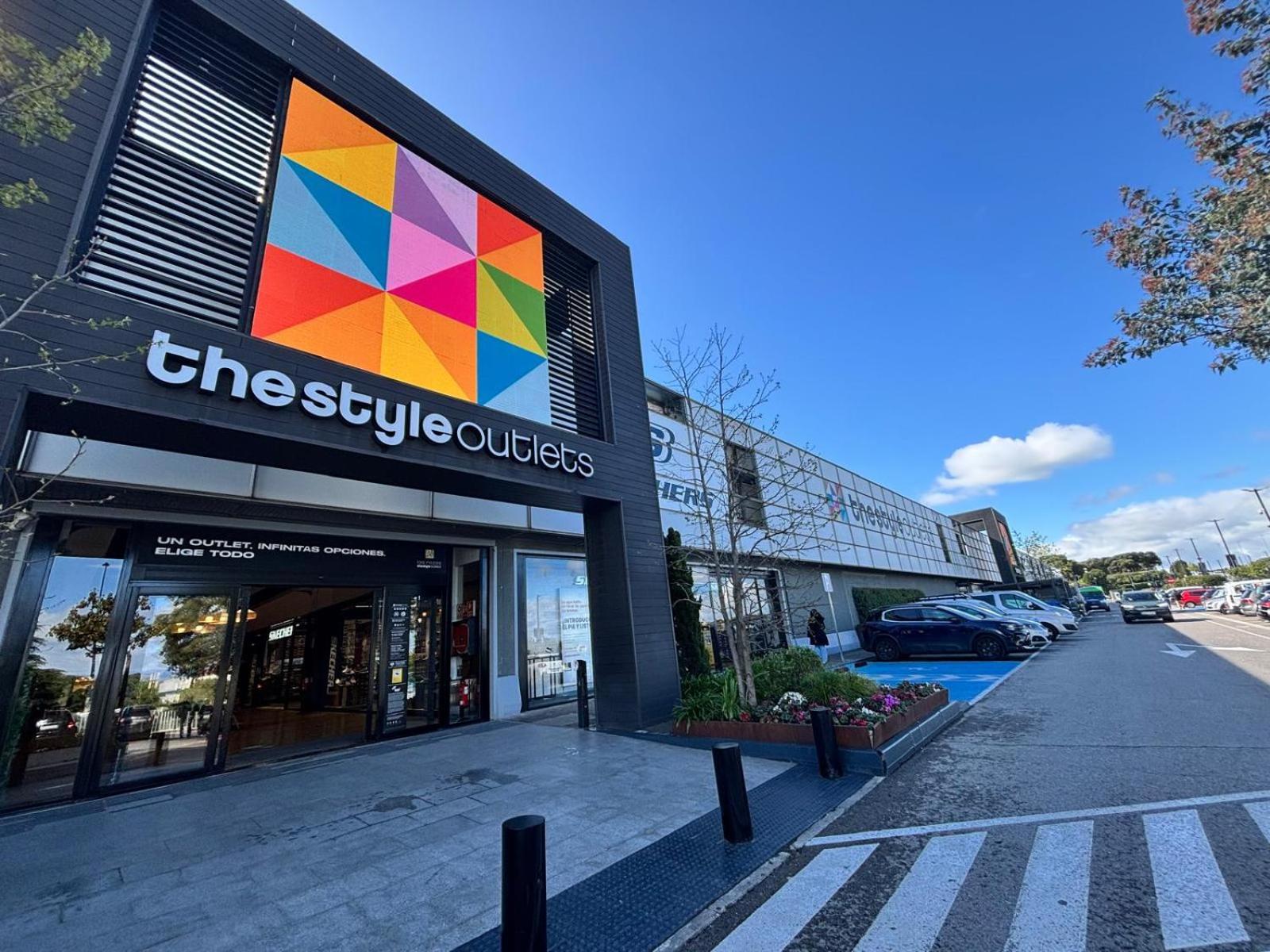 Apartamento Plaza Espana Las Rozas エクステリア 写真
